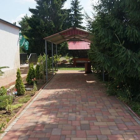 Sunny Apartman Nyíregyháza Esterno foto