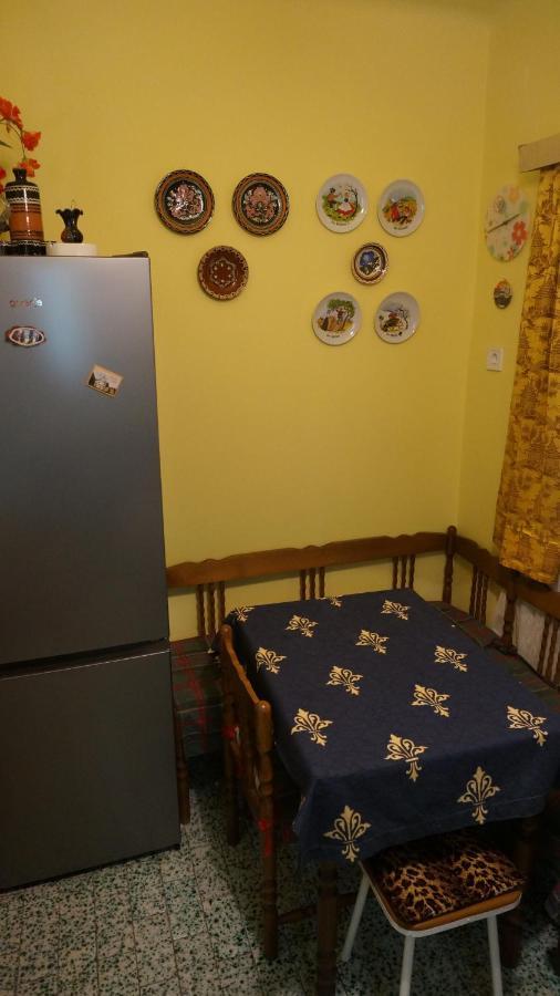 Sunny Apartman Nyíregyháza Esterno foto