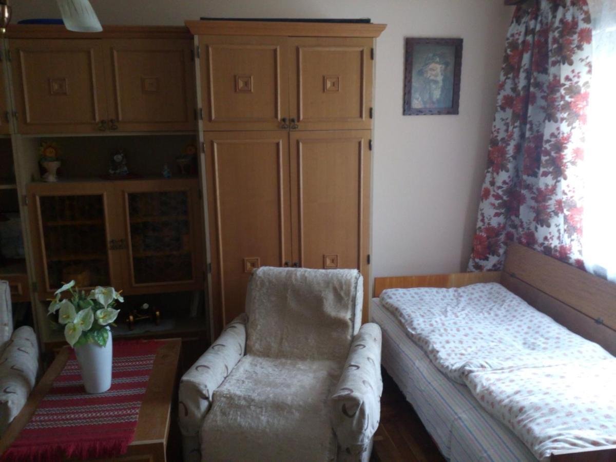 Sunny Apartman Nyíregyháza Esterno foto